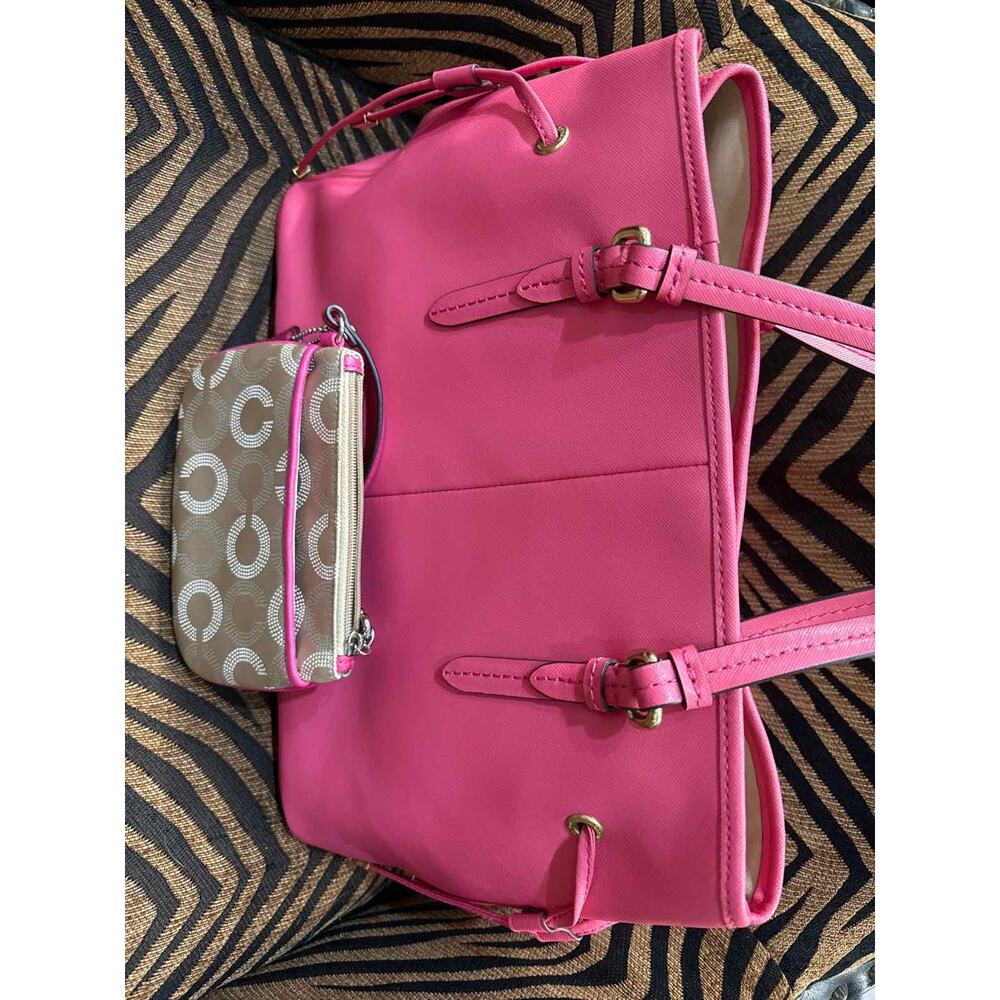 Purse - Coach Shoulder Bag with Coinpurse Clutch - Picture 2 of 8